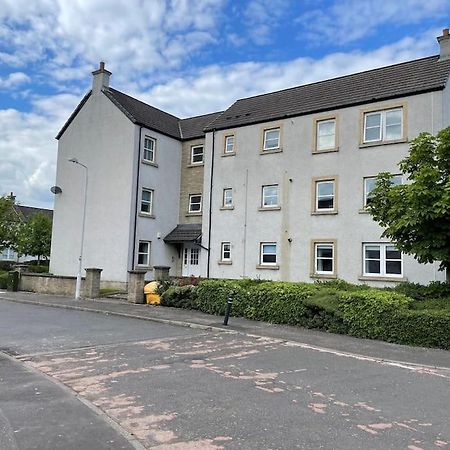 2 Bedroom Apartment Near Glasgow Airport Renfrew Exterior photo